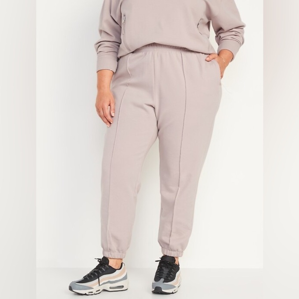 Old Navy Active Dynamic Fleece Joggers